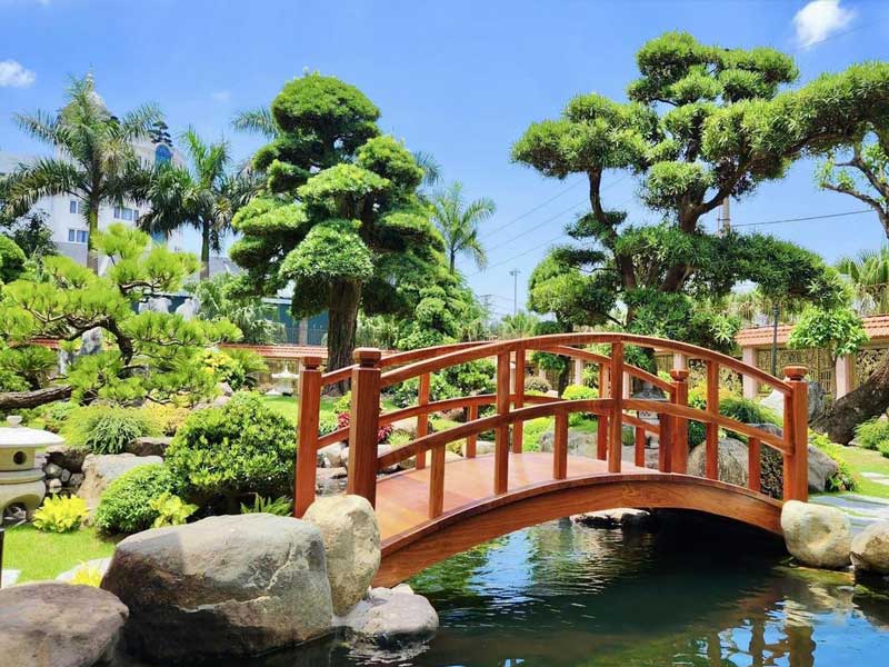 Tổng hợp các mẫu cầu gỗ sân vườn đẹp cho trang trí ngoại thất
